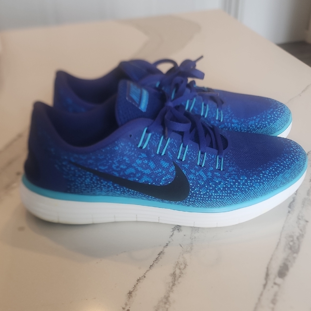 Nike Blue and Black Sneakers Lightweight Design